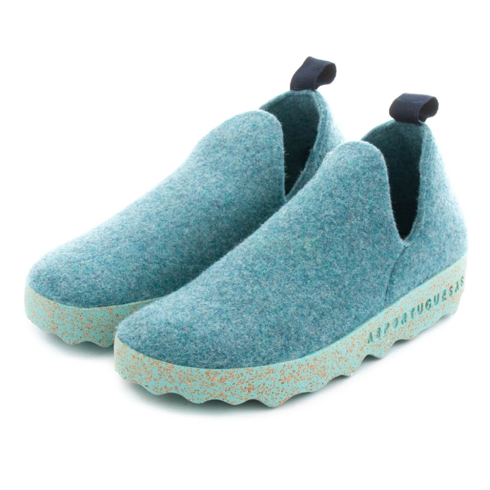 Asportuguesas In sky blue - like new